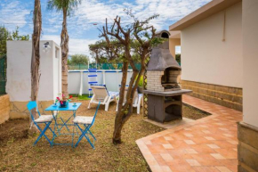 Irene's house near the sea with pool, parking & wi-fi